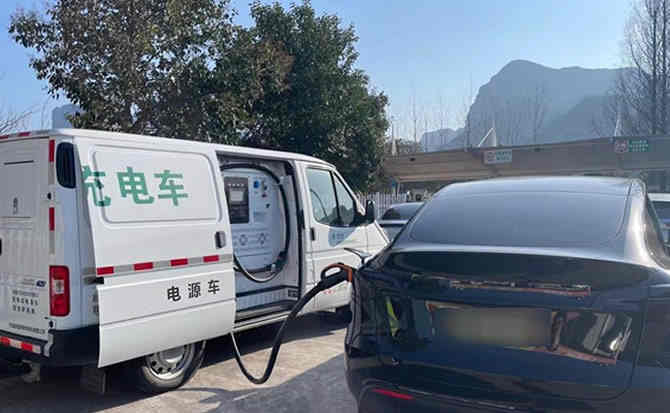 彭阳汽车搭电